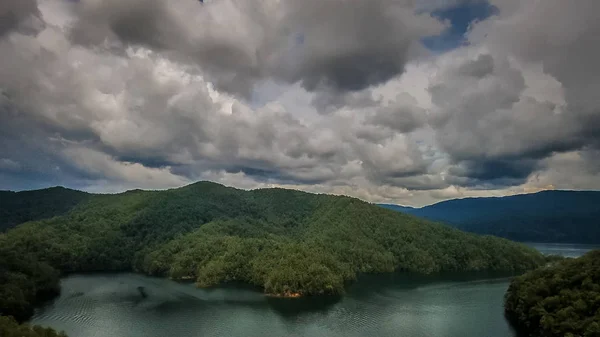 湖ジョカシー サウスカロライナ上嵐の風景 — ストック写真