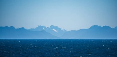 seattle washington ve dağ arka plan yakınındaki Puget sound