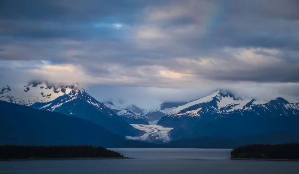 Alaskan Riesige Landschaft Während Der Sommersaison Juni — Stockfoto