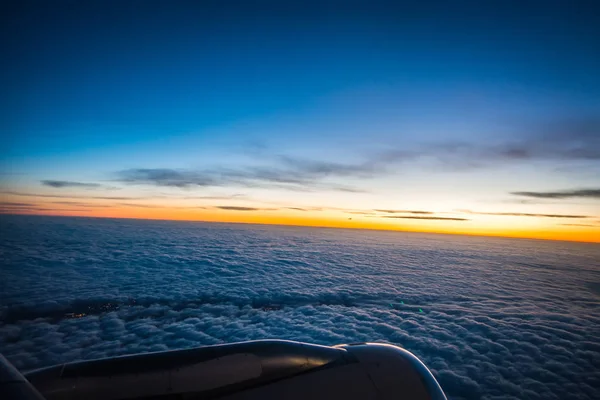 Blick Aus Dem Fenster Eines Flugzeugs — Stockfoto
