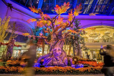 Bellagio hotel casino las vegas kapalı süslemeleri sonbahar sezon