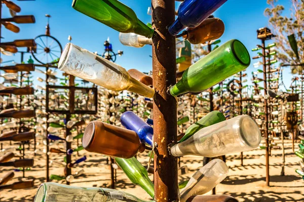 Bottle tree ranch on route 66 california — Stock Photo, Image