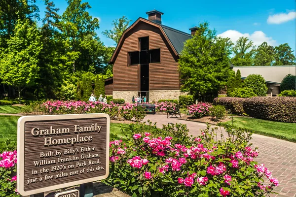 Charlotte, NC April 2019 - at billy graham public library on sun — Stock Photo, Image