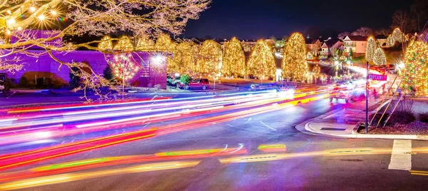 Buiten kerstversiering op Kerstmis stad usa — Stockfoto