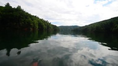 göl jocassee güney carolina üzerinde güzel doğa sahne