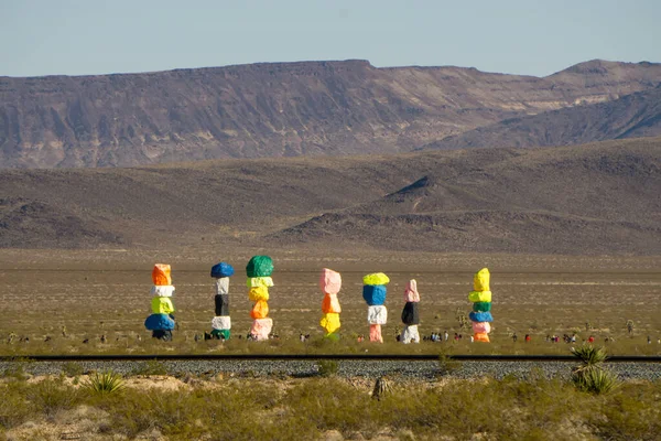 Sept montagnes magiques dans le désert près de Las Vegas — Photo