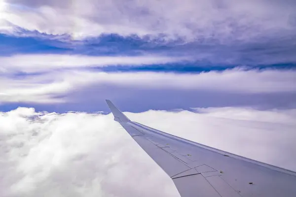 Letadle Obloze Nad Mraky — Stock fotografie