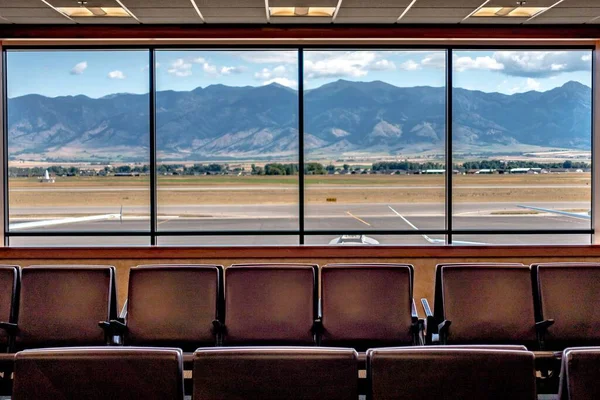 Bozeman Montana Aeroporto Montanhas Rochosas — Fotografia de Stock