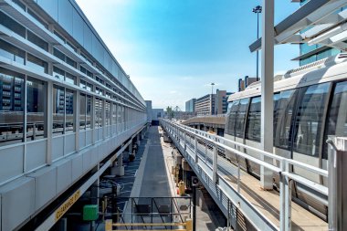 Minneapolis havaalanındaki tek raylı mekik yapısı.