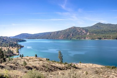 Spokane River Washington çevresindeki doğa manzaraları.