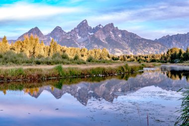 Grand Teton Ulusal Parkı Wyoming 'de sabahın erken saatlerinde