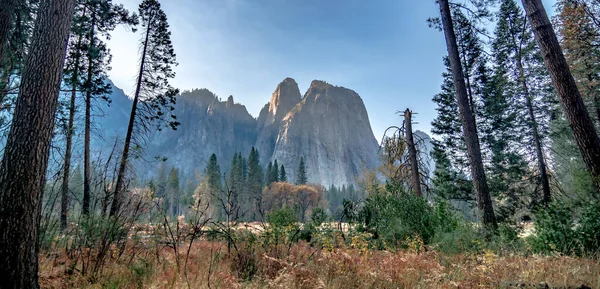 Früher Morgen Kalifornischen Yosemite Nationalpark — Stockfoto