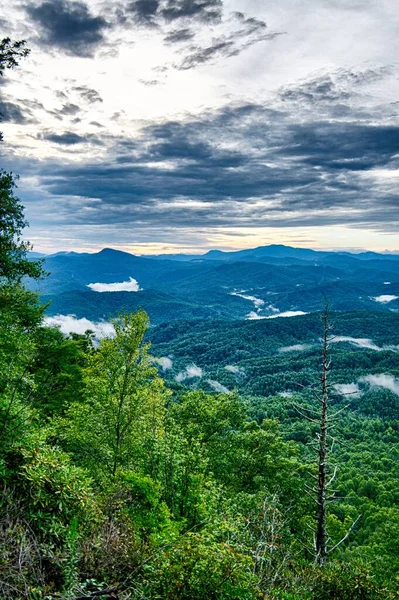 Güney Carolina Dan Gün Batımında Jocassee Gölü Manzarası — Stok fotoğraf