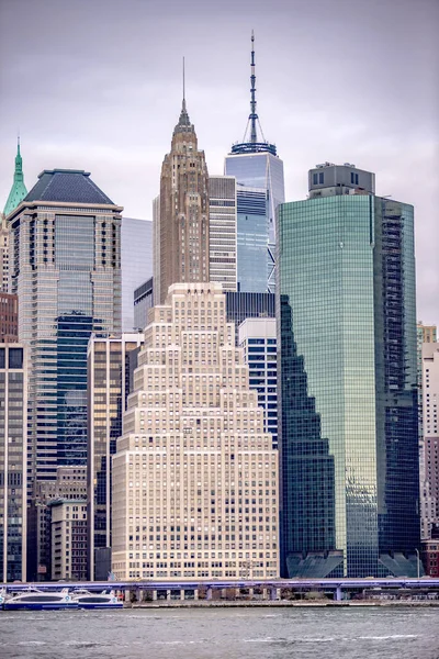 New York City Skyline Pochmurny Dzień — Zdjęcie stockowe