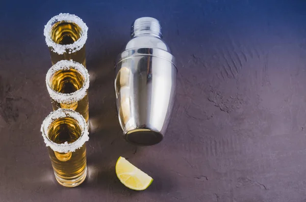 Tre Shot Tequila Con Frutta Lime Shaker Tre Shot Tequila — Foto Stock