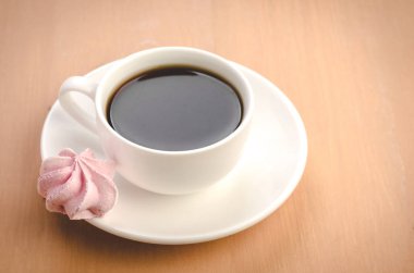 top beyaz fincan sade kahve ve beze çerezleri/beyaz fincan sade kahve ve beze Çerezler ile görünüm