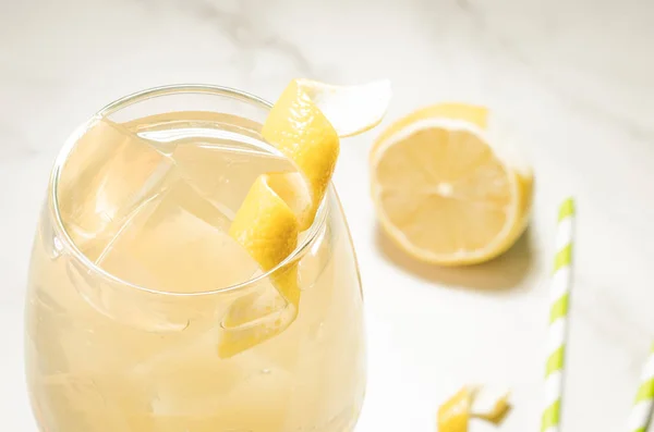 Cocktail Ice Lemon Cocktail Ice Straws Lemon White Marble Close — Stock Photo, Image