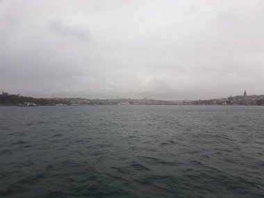 Istanbul'da boğaz Körfez görünümü