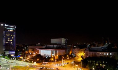 Gece şehir manzaralı Bükreş, Romanya
