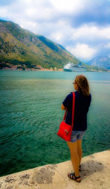 Karadağ 'da deniz kıyısı manzarası