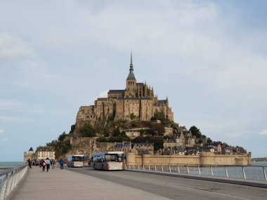 Mont saint michel manastırına Fransa