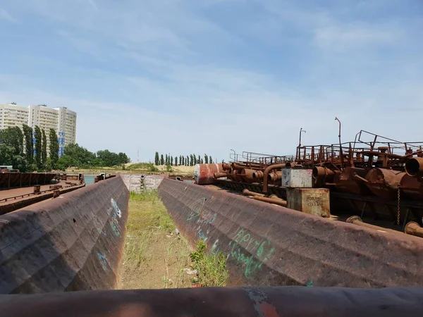 Limanda terk edilmiş gemiler, Rusya