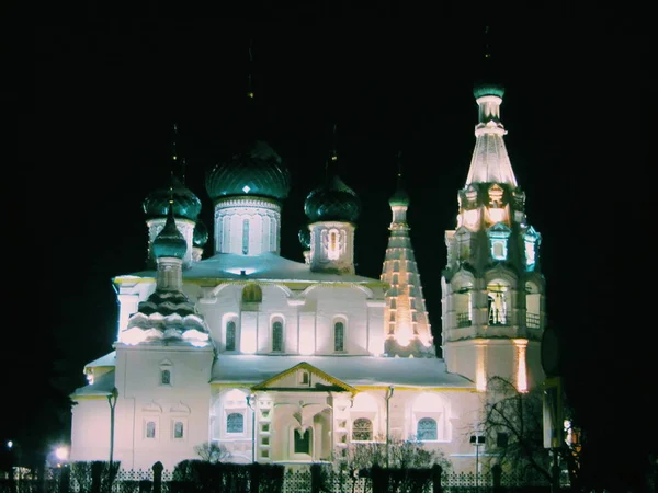 Historyczna Cerkiew Wiejskim Mieście — Zdjęcie stockowe