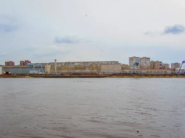 Rus Kırsalındaki Sanayi Limanı Manzarası — Stok fotoğraf