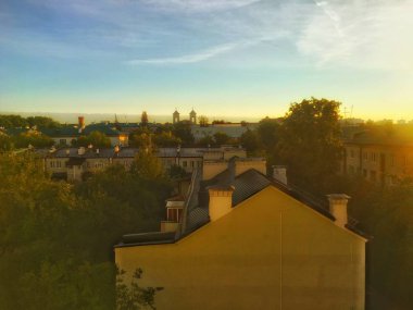 Brest 'in günbatımı şehir görünümü