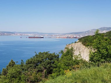 Yazın deniz manzarası