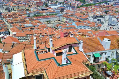 Tagus nehrinin ve köprünün üzerinden bak, Lizbon, Portekiz