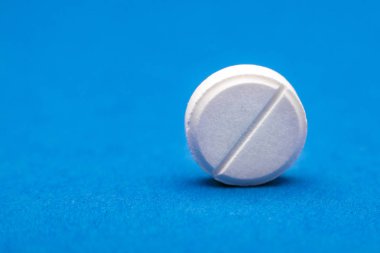 pillen medische achtergrond een blauwe achtergrond