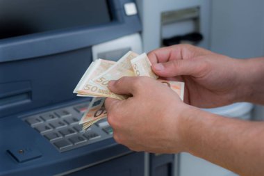 Atm para alarak
