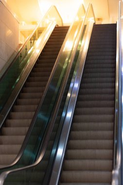 Modern lüks yürüyen merdiven ile