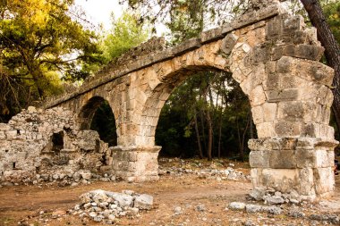 eski Yunan şehri Phaselis. Kemer yakınlarındaki sahil, Antalya, Türkiye.
