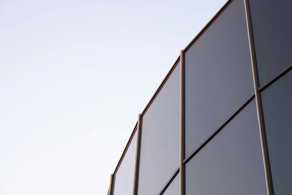Architektura Szkła Podwójna Ekspozycja Tilt Zdjęcie Współczesnej Elewacji Biurowej Budynku — Zdjęcie stockowe