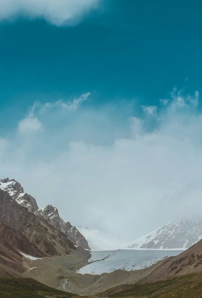 Landscape Mountains Clouds Sunny Weather — Stock Photo, Image