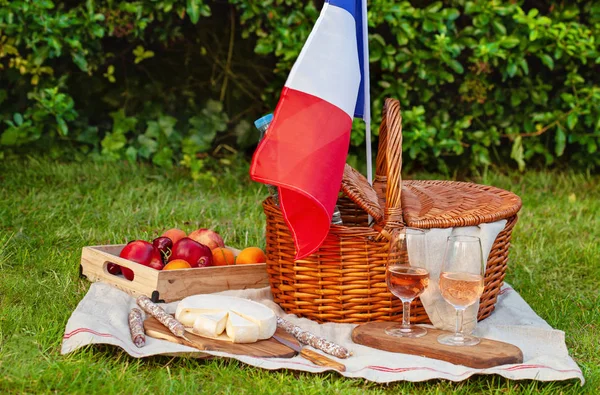 Festlig Picknick För Nationell Helgdag Frankrike Juli Med Fransk Flagg — Stockfoto