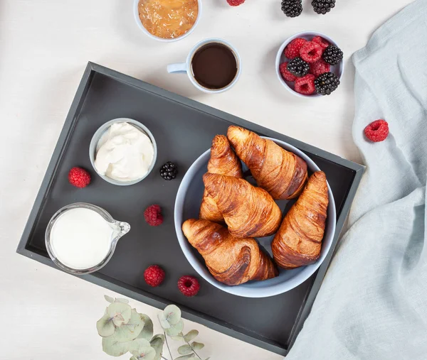 Breakfast Served Coffee Croissants Fresh Berries Milk Cream Jam — Stock Photo, Image
