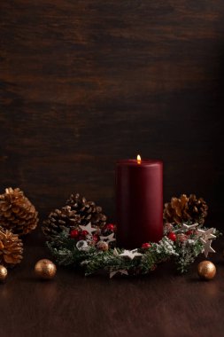 Neşeli Noel vintage dekorasyon. Şablon Noel tebrik kartı ve davetiye /. Noel tatil kavramı