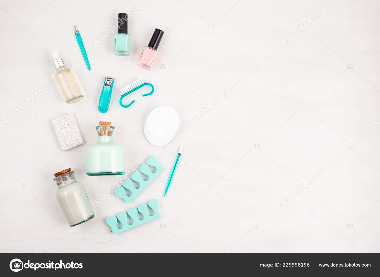 Download Mockup Beauty Cosmetic Products Manicure Pedicure Feet Hands Care Flat Stock Photo Image By C Netrun78 229998196
