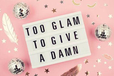 Lightbox ifade ile Çok glam bir lanet vermek