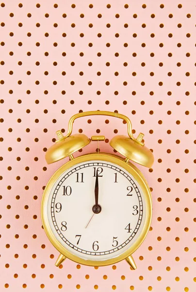 Flat lay with vintage alarm clock — Stock Photo, Image