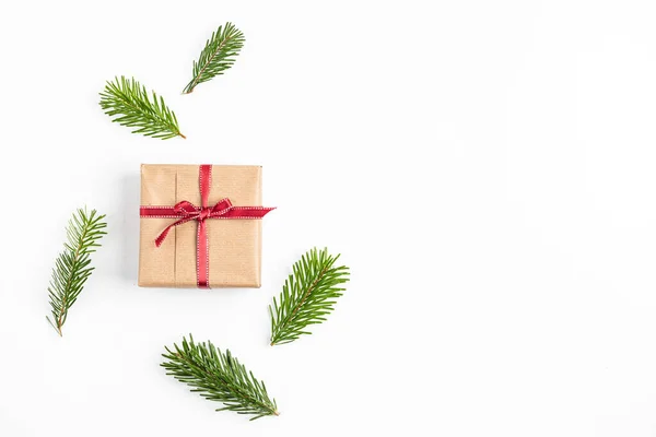 Milieuvriendelijke Kerstvakantie Decoratie Handgemaakt Geschenk Ambachtelijk Papier Kerstboomtakken Wintervakantie Mindful — Stockfoto