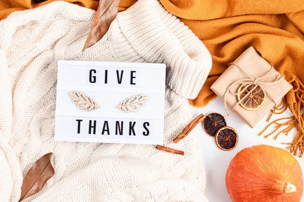 Thanksgiving Platt Låg Sammansättning Lightbox Med Frasen Tack Höstlovet Höstkonceptet — Stockfoto