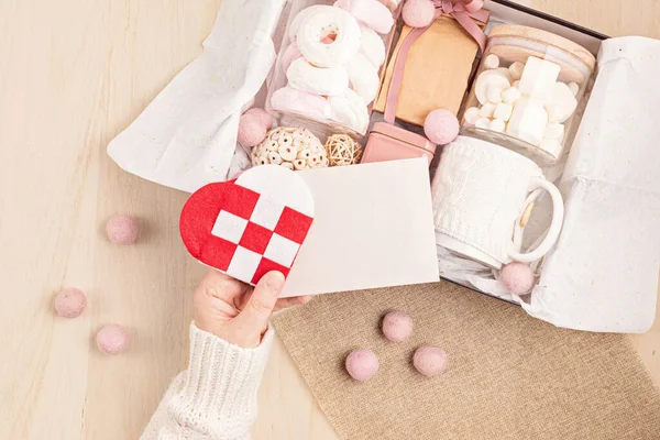 Preparación Paquete Cuidado Caja Regalo Sasonal Con Malvavisco Café Caja — Foto de Stock