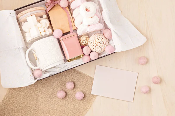 Bereiten Pflege Paket Saisonale Geschenk Box Mit Marshmallow Tee Kaffee — Stockfoto