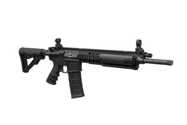 Modern otomatik tüfek üzerinde beyaz izole 