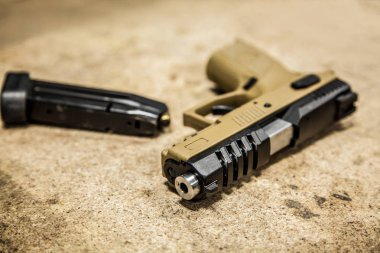 Atölye tablo modern tabanca