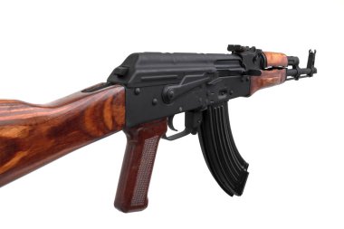 Beyaz arka plan üzerinde izole otomatik makineli tüfek 